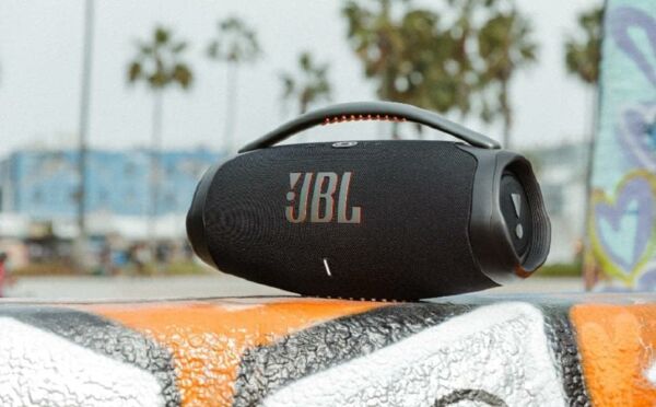 Caixa de Som Bluetooth Boombox Prova D'água e Poeira Preto JBL - Imagem 6