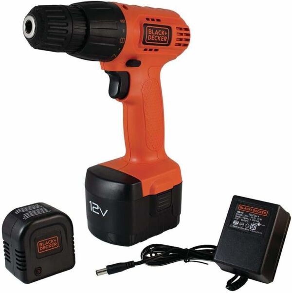Parafusadeira / Furadeira à Bateria 12V BIVOLT CD121K100 c/ Kit 100 Peças BLACK & DECKER - Imagem 2