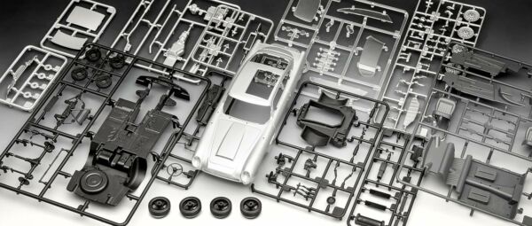 Carro Aston Martin DB5 Silver - Revell Gift Set 1:24 - James Bond - Imagem 4